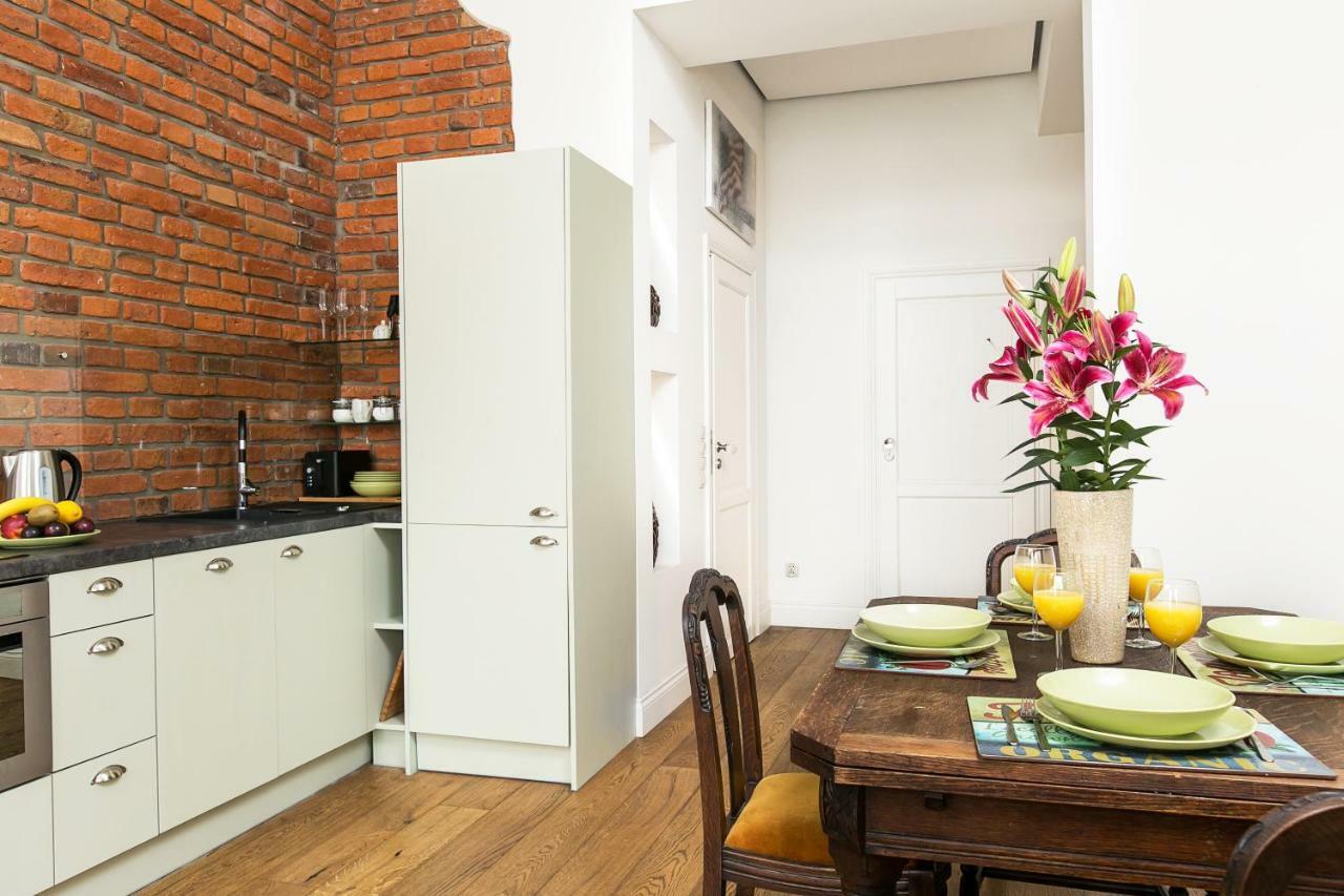 Old Town Brigue Apartment By Otium Kraków Exteriör bild