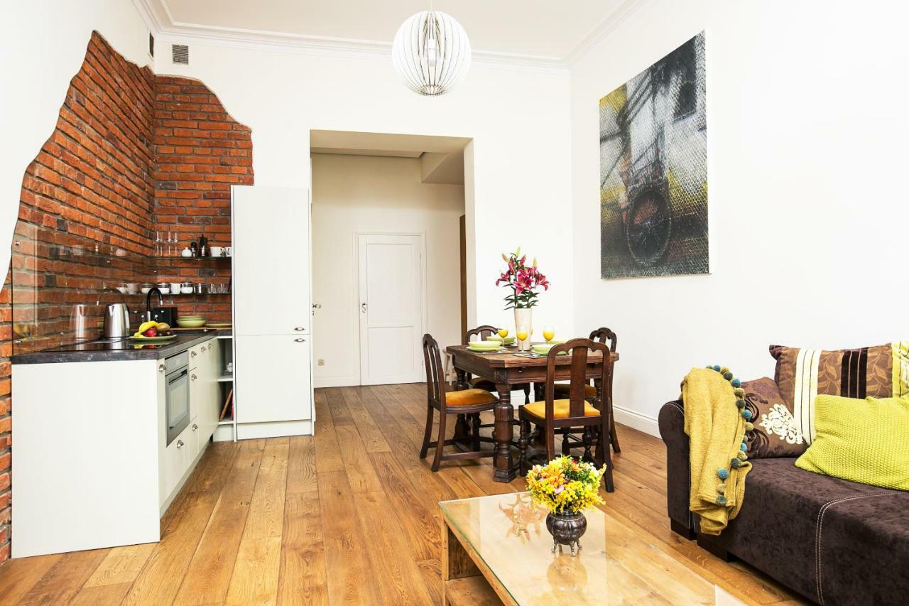 Old Town Brigue Apartment By Otium Kraków Exteriör bild