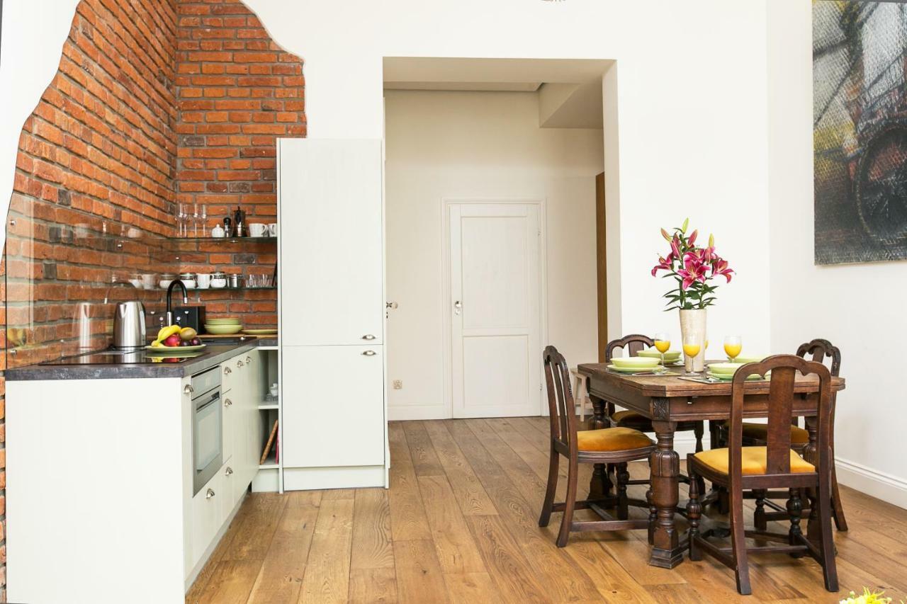 Old Town Brigue Apartment By Otium Kraków Exteriör bild